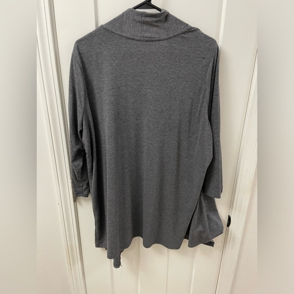 Revolution gray cardigan 2x - Picture 3 of 4